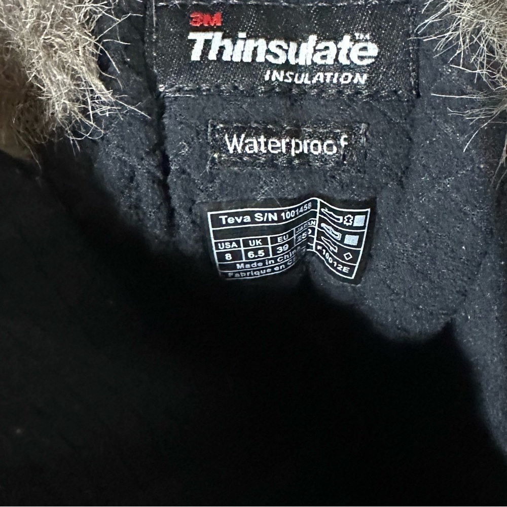 Teva Black Fur-Trimmed Winter Boots - Picture 8 of 10